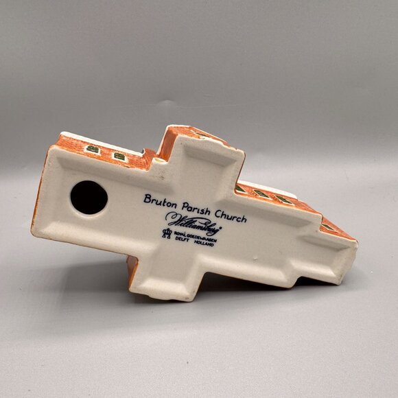 Williamsburg Bruton Parish Church Royal Goedewaagen Delft Holland Figurine - Picture 5 of 5